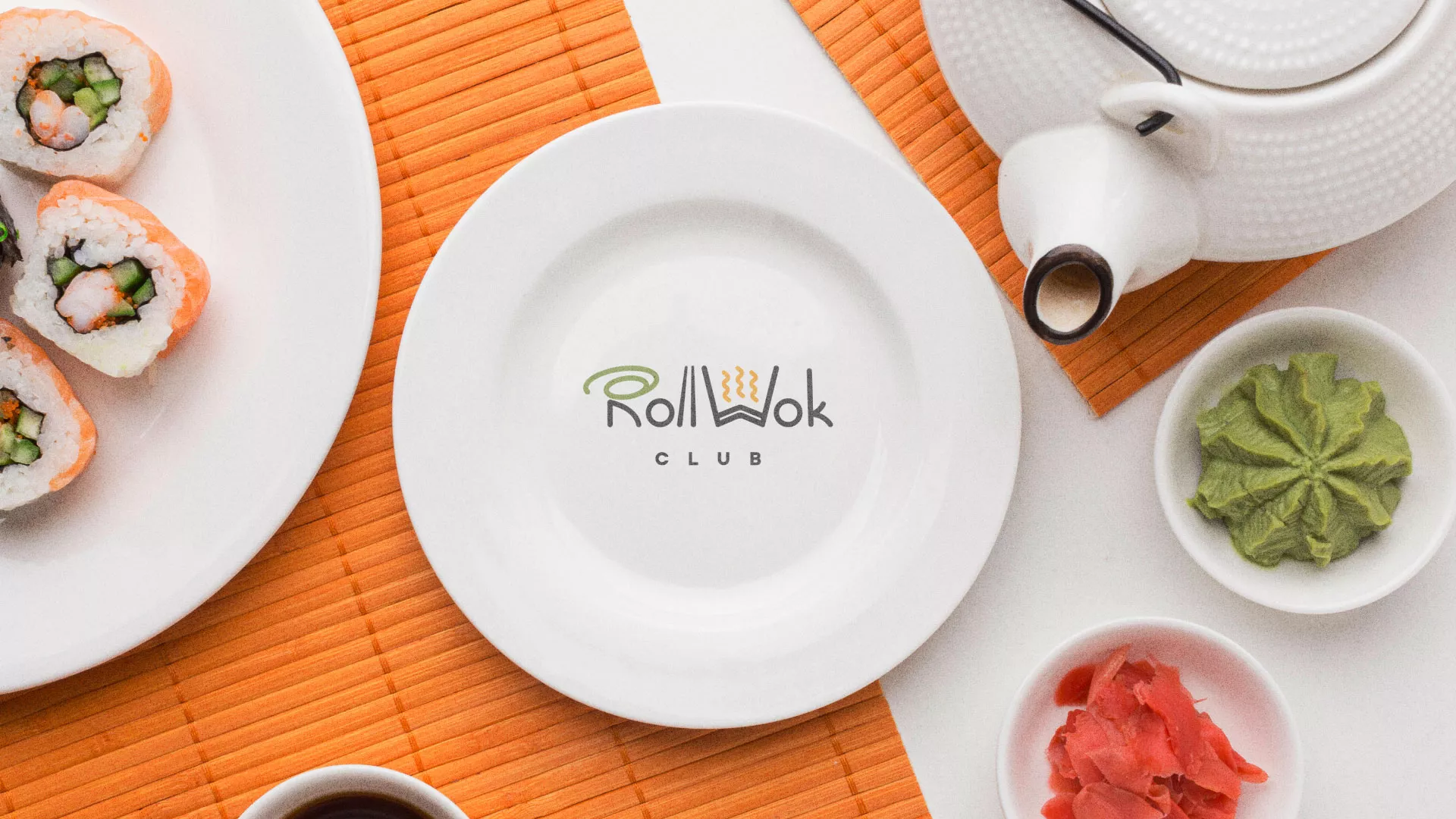 Разработка логотипа и фирменного стиля суши-бара «Roll Wok Club» в Новокузнецке